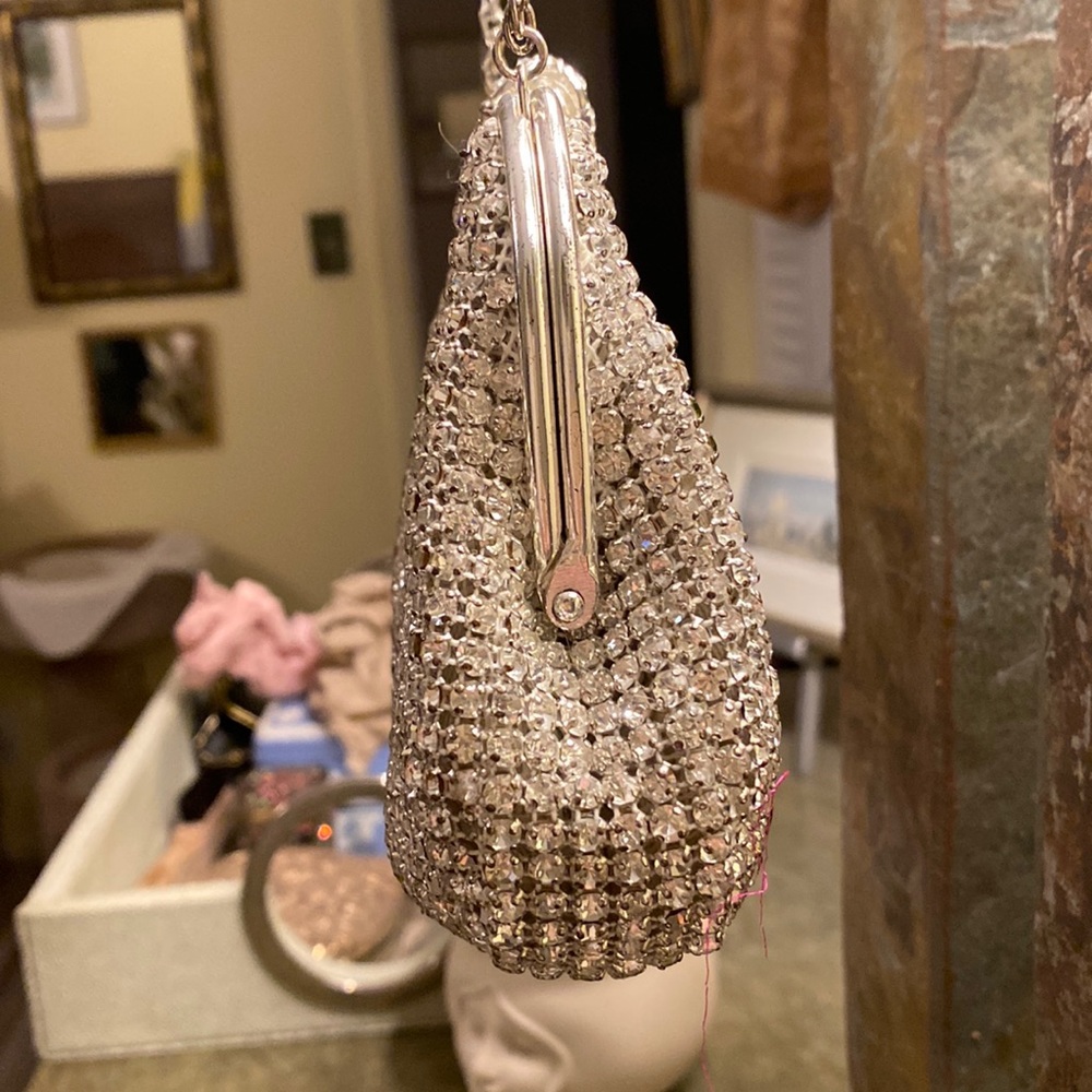 Rhinestone Encrusted Evening Clutch with Hidden Shoulder Chain - Picture 6 of 16